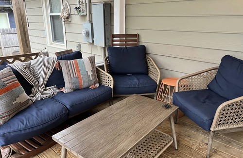 Villa Heights House | Cute Home Close To Light Rail, Breweries & More - Sleeps Six!