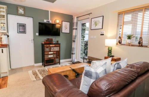 Beddgelert House | Cwm Caeth Cottage