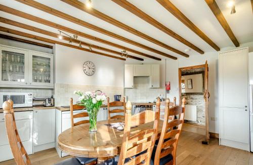 St Brides House | Cwm Eithin Cerbid - Cottage