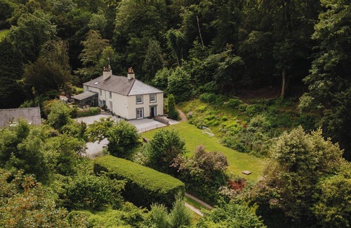 Froncysyllte Cottage | Cwmalis Hall