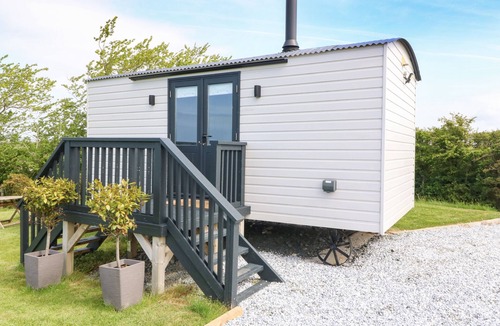 Llanfachraeth Cottage | Cwt Y Rhos