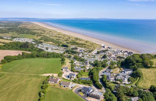 Laugharne House | Cwtch Forge Cottage