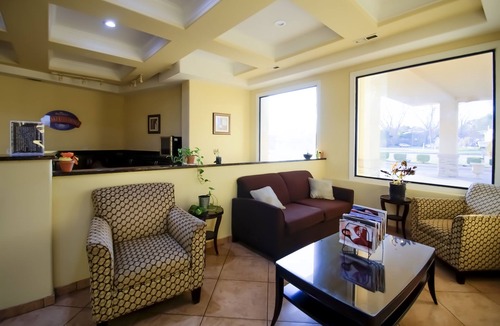 Chocowinity Hotel | Cypress Inn & Suites Washington by OYO