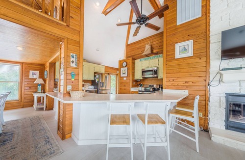 Duck House | D0216 Just For Fun. Pool open 5/4 w/Pool Heat Option, Close to Downtown Duck