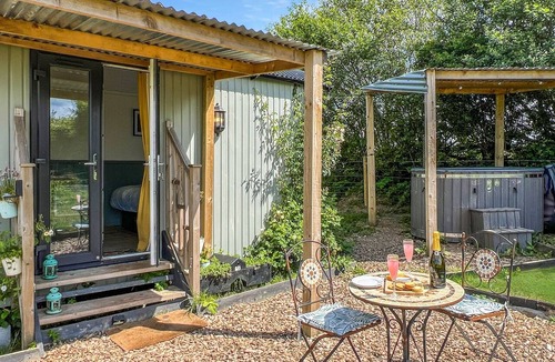 South Molton Apartment | Daisy Shepherd's Hut, North Molton