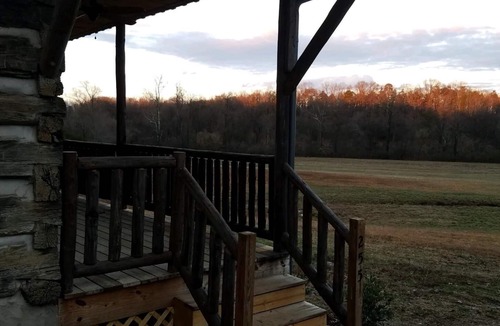 Madison Cabin | Dan River Cabin Madison, NC