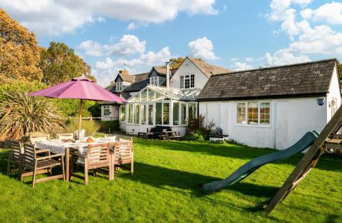 Tiptoe House | Danehurst Cottage