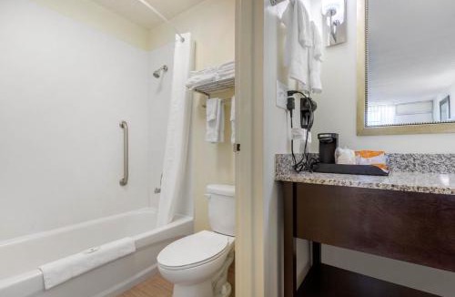 Oxford Hotel | Days Inn and Suites by Wyndham Oxford