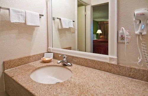 Candler Hotel | Days Inn by Wyndham Asheville West