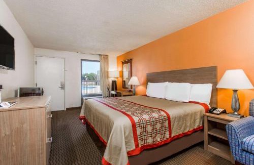 Norfolk Hotel | Days Inn by Wyndham Norfolk Airport