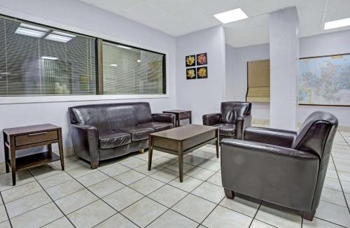 Norfolk Hotel | Days Inn by Wyndham Norfolk Military Circle