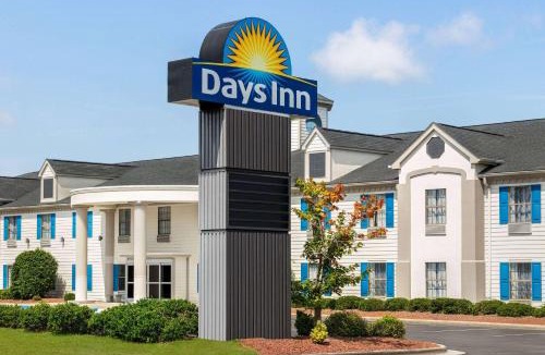 Shallotte Hotel | Days Inn by Wyndham Shallotte