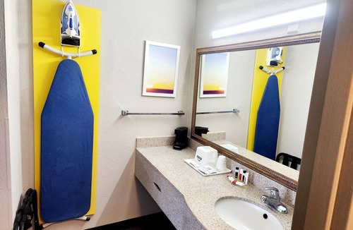 Washington Hotel | Days Inn by Wyndham Washington