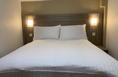 Redditch Hotel | De Regency Style Hotel