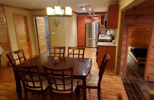 Robbinsville House | Deals Gap 3 bedroom Treehouse ON the Tail of the Dragon