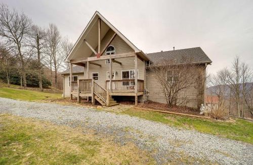 Sugar Mountain House | Deck, Grill and Fire Pit Sugar Mountain Retreat!