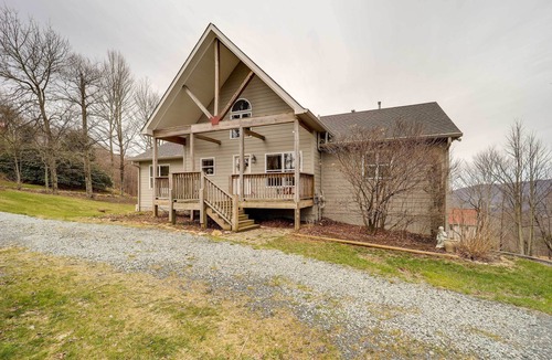 Sugar Mountain House | Deck, Grill & Fire Pit: Sugar Mountain Retreat!