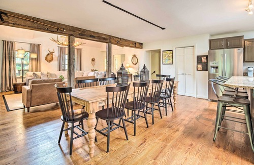 Chimney Rock Cottage | Deck w/Fireplace: Pet-friendly Lake Lure Retreat