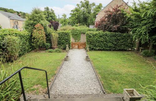Beeley House | Deeley House