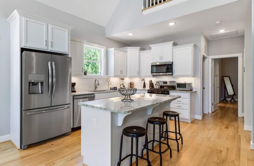 Macon House | Deep Water, Heated Pool, Firepits, Deep Water, Kayaks, Pool Table, Sundeck