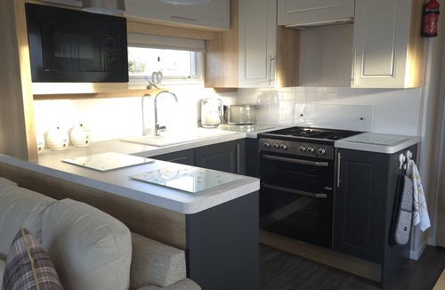 Prestonpans House | Deluxe 3 Bedroom Caravan