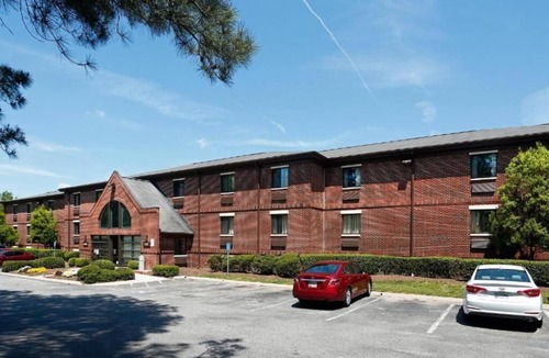 Cary Apartment | Deluxe Studio at Extended Stay Cary 6