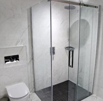 Uxbridge Hotel | Denham Grove