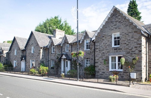 Pitlochry Apartment | Design-led Apartment | Central Pitlochry