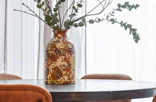 Redcliffe Apartment | Designer Chelsea Apartment up to 6 guests
