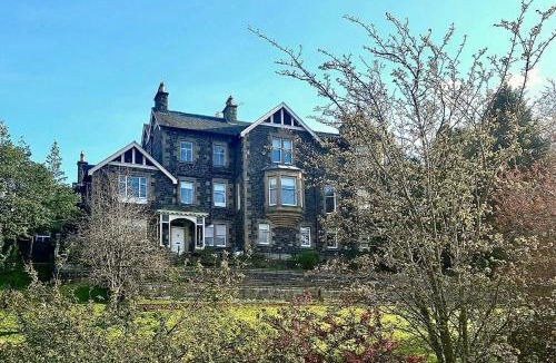 Peebles Apartment | Dilkusha, Peebles