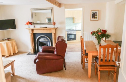 Giggleswick Apartment | Dinsdale House, Settle
