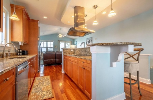 North Carolina Coast House | ⚓Dock Holiday⚓ Oceanview, Close to Beach🌊