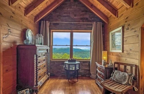 Wilkes County Cabin | Doe Mountain Lodge