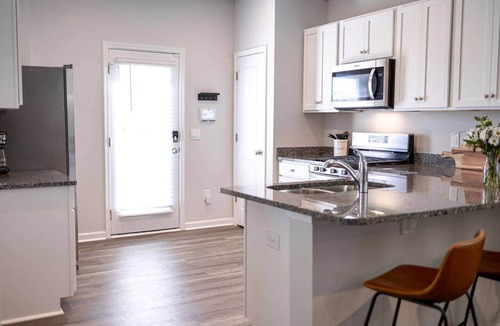 Wilmington House | Dog-Friendly Coastal Retreat