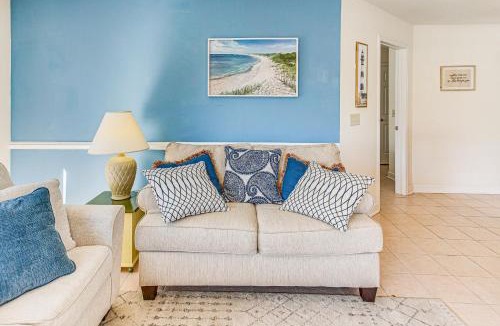 Calabash Apartment | Dog-Friendly Condo with Resort Perks in Calabash!
