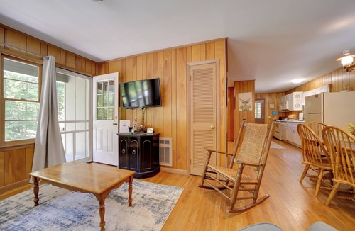 Bryson City Cottage | Dog-Friendly Cottage w/Deck in National Forest!