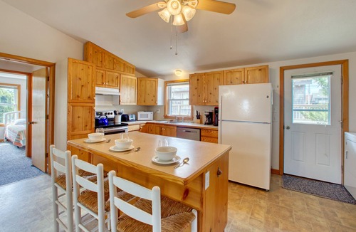Hatteras House | Dog-friendly home w/deck, outdoor shower, washer/dryer, beach access, ocean view