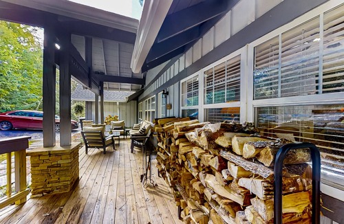 Highlands House | Dog-friendly home with private deck, outdoor fireplace, & immaculate interior