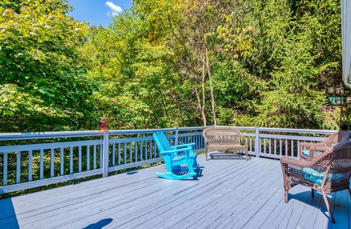 Waynesville House | Dog-friendly mountain home with central AC, pool access, mountain view, and W/D