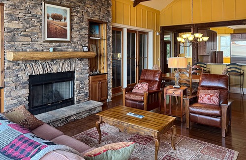 Mountain Air Condo | Dog-friendly mountain retreat with fireplace & stunning deck views - near trails