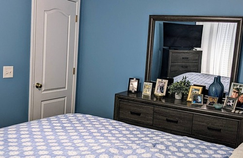 Graham House | Dog Friendly, Small Town Charm, with Downtown area. Perfect for weekend getaway!