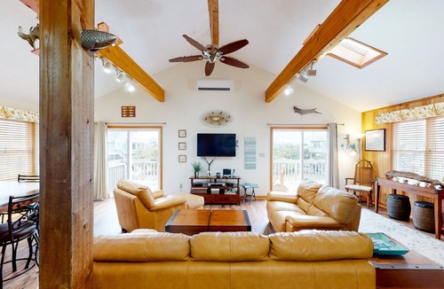 Avon House | Dog-Friendly Waterfront Home w/Free WiFi, Private Hot Tub, W/D, & Shared Pool