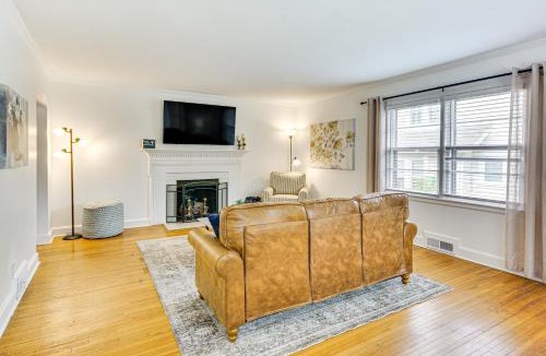 High Point House | Dogwood Cottage with Fireplace 1 Mi to University