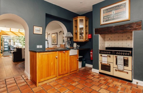 Henley-on-Thames Villa | Dolls House - Luxury Townhouse
