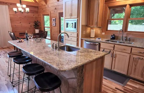 Franklin House | Dolly's Ridge Perfect Mountain Getaway
