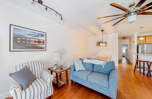 Supply Apartment | Dolphin Shores, Unit 3