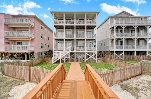 North Carolina Coast House | Dolphin Watch | Oceanfront + Dog Friendly!