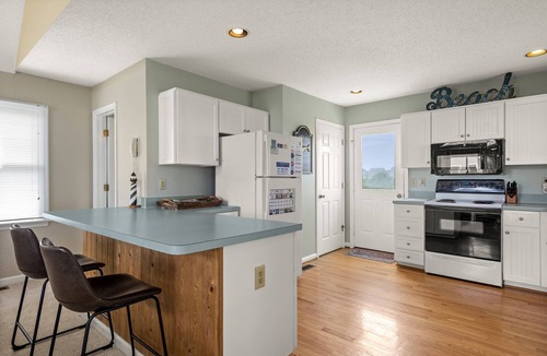 Nags Head House | Dolphin Watch: Oceanside, Village at Nags Head