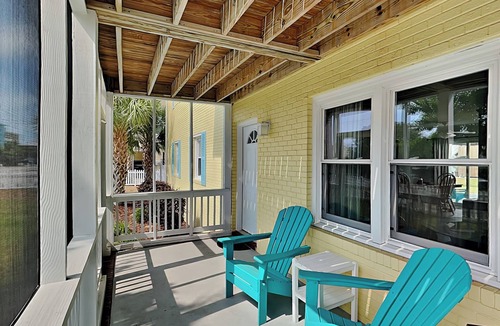 Wilmington Beach House | Dooley's Place | Pet-Friendly, Near Beach