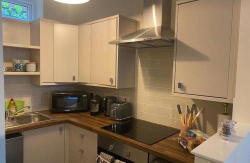 Cheltenham Apartment | Dorset villa flat 1 at Pittville Lawn